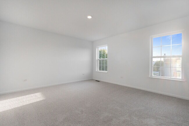 Building Photo - 14938 S Henebry Ln