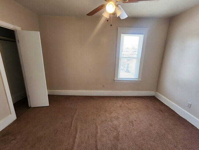 Building Photo - 4629 Storer Ave