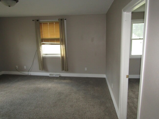 Building Photo - 2891 Indiana Ave