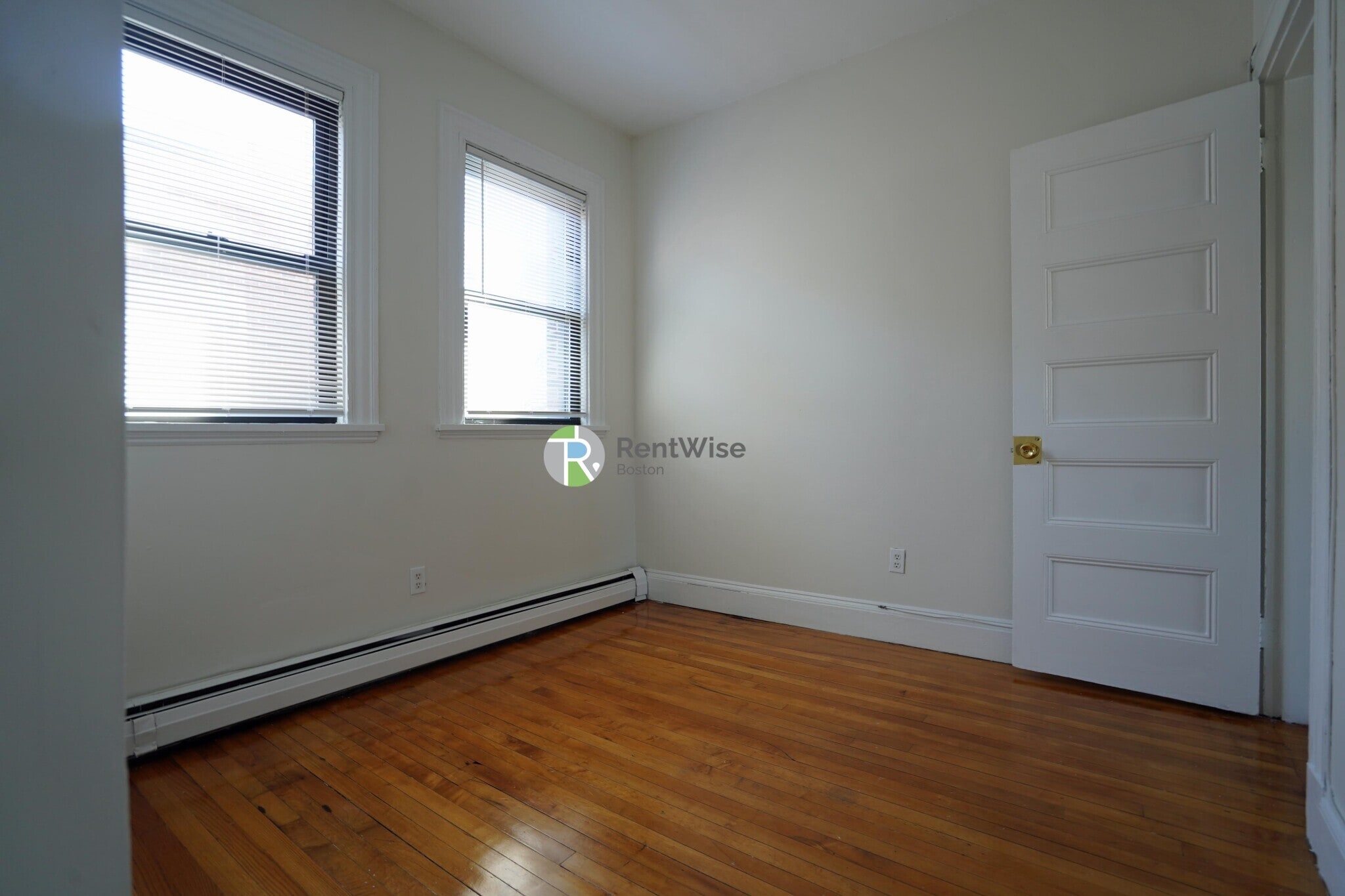 Building Photo - 72 Gardner St