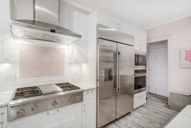Building Photo - 354 Frieda Ave