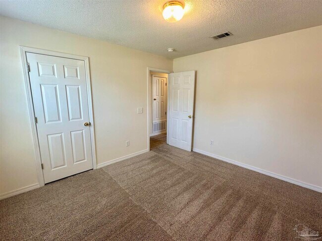 Building Photo - 3328 Marion Oaks Way
