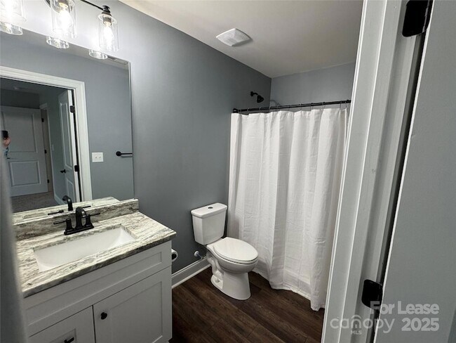 Building Photo - 3011 Waxhaw Crossing Dr