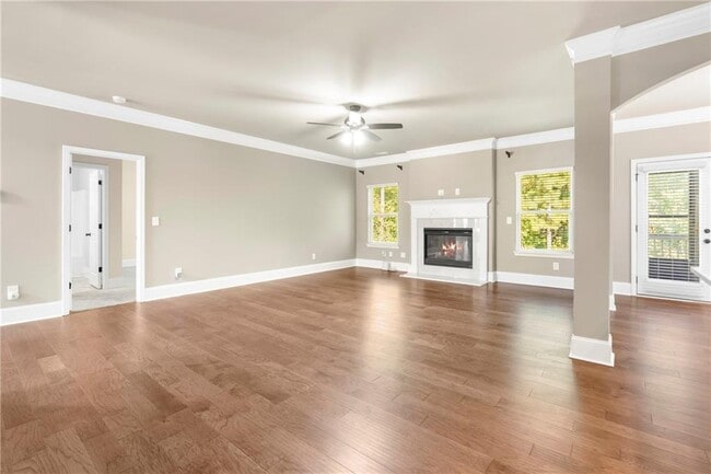 Building Photo - 5290 Clingman Ct