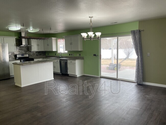 Building Photo - 2867 Willow Patch Rd