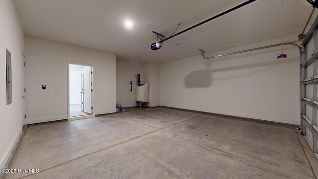 Building Photo - 209 N Alma St