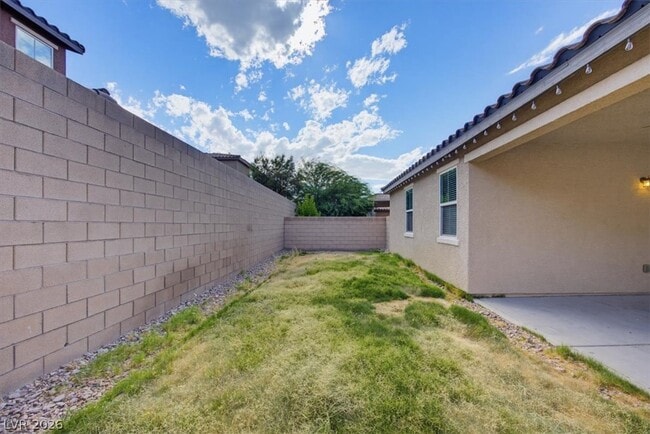Building Photo - 917 Spiracle Ave