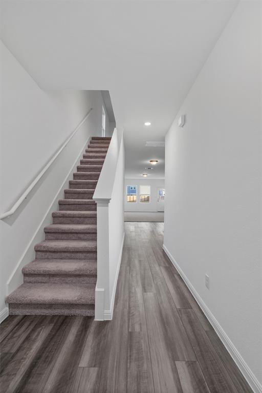 Building Photo - 112 Pronghorn St