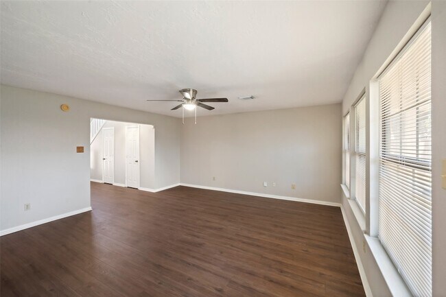 Building Photo - 3423 Berry Grove Dr