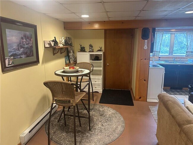 Building Photo - 5 Nevis Ct