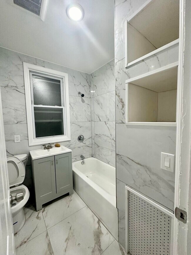 Building Photo - 469 Avenue A