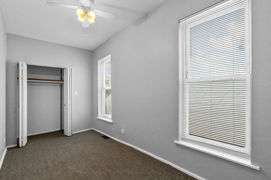 Building Photo - 2313 W McLean Ave