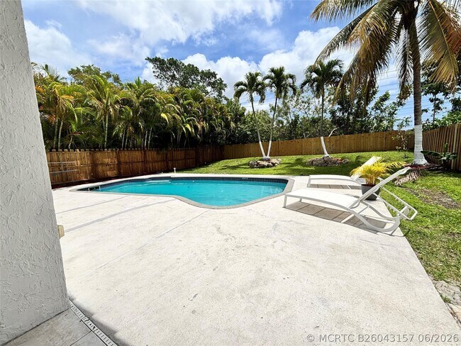 Building Photo - 2990 NW 68th Ave