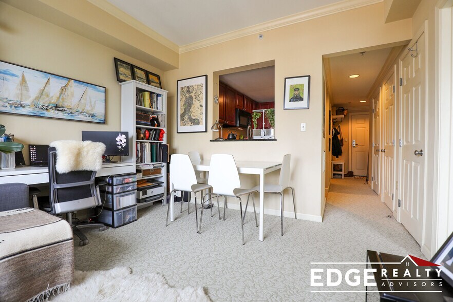 Building Photo - 6 Johnny Ct