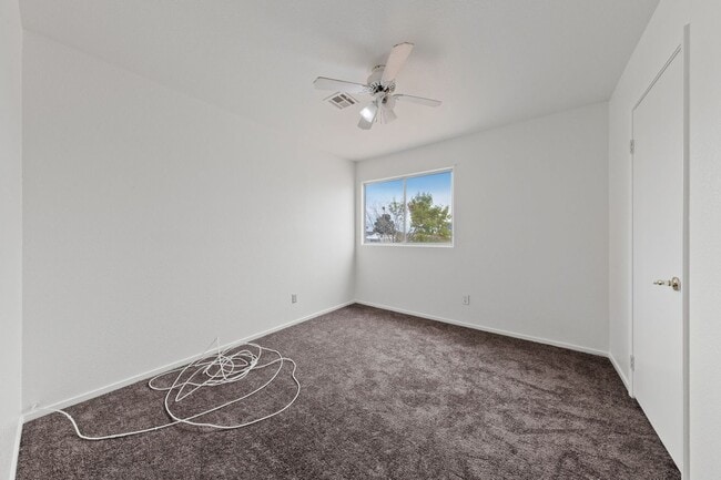 Building Photo - Spacious 4-Bedroom Home on Oversized Lot –...
