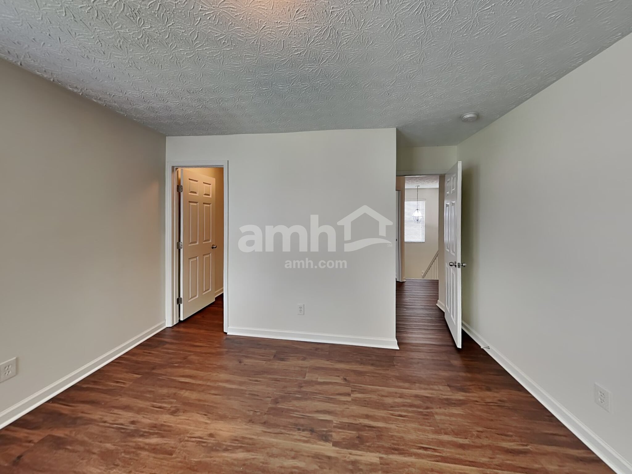 Building Photo - 1521 McKinney Ln