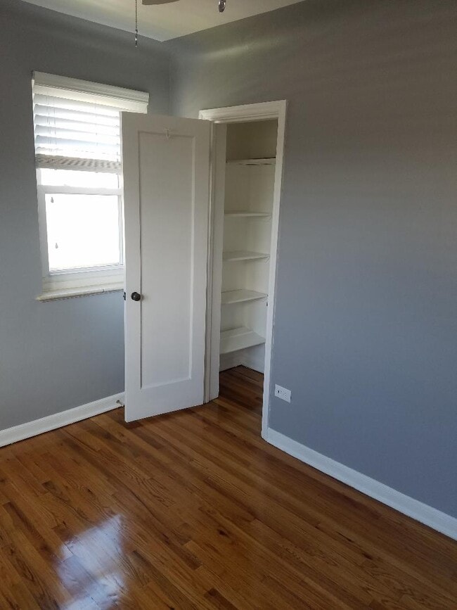 Building Photo - 505 Logan St