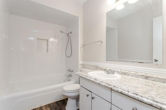 Building Photo - 9808 Valley Meadow Pl