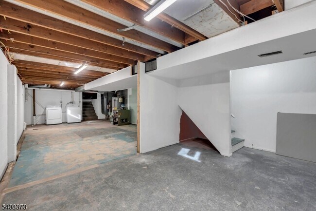 Building Photo - 415 Highland Pl