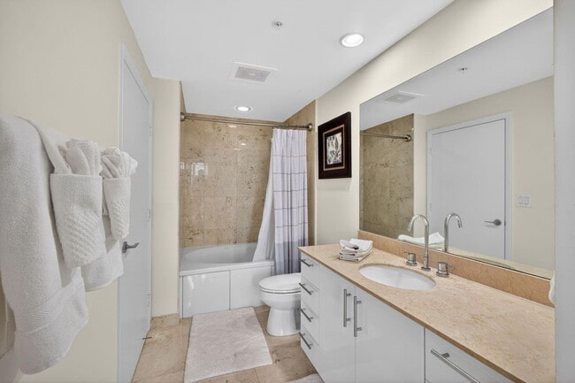 Building Photo - 550 Okeechobee Blvd