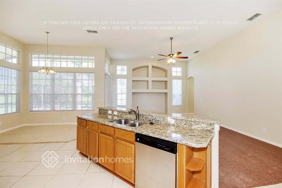 Building Photo - 14074 Magnolia Glen Cir