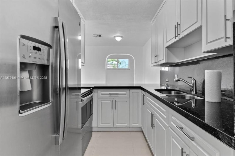 Building Photo - 11239 SW 5th Terrace