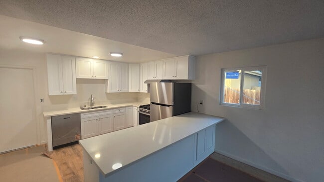 Building Photo - 8267 Roy St