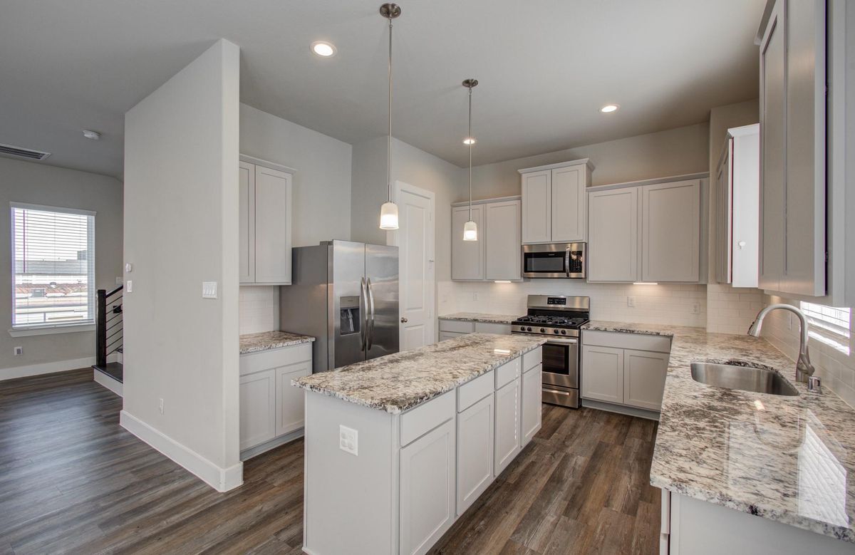 Building Photo - 1741 Cove Cres Ct