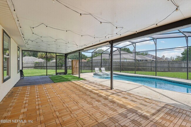Building Photo - 2688 Glenhaven Dr