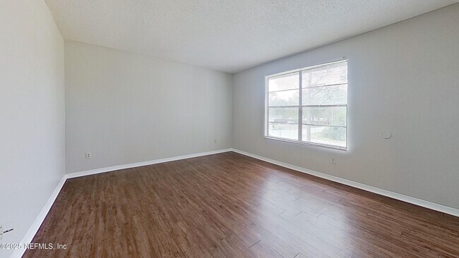Building Photo - 477 Crabapple Ct