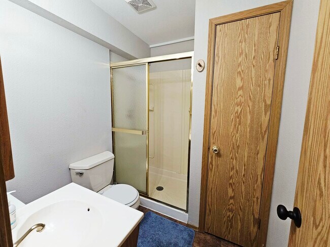 Building Photo - 7486 Liberty Bell Dr