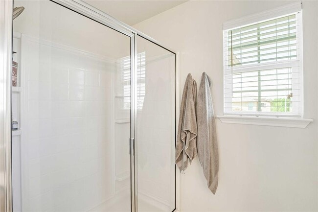 Building Photo - 9505 Southwick Dr