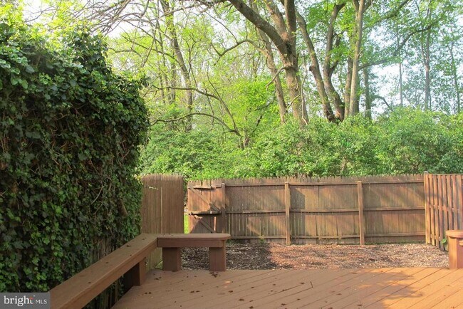 Building Photo - 17407 Gallagher Way