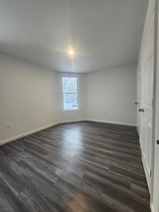 Building Photo - 818 S 12th St