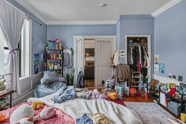 Building Photo - 1661 Commonwealth Ave