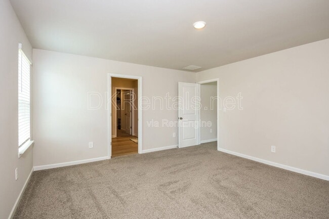 Building Photo - 177 Water Oak Wy