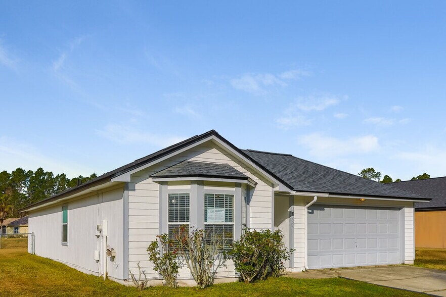 Building Photo - 1811 Sheraton Lakes Cir