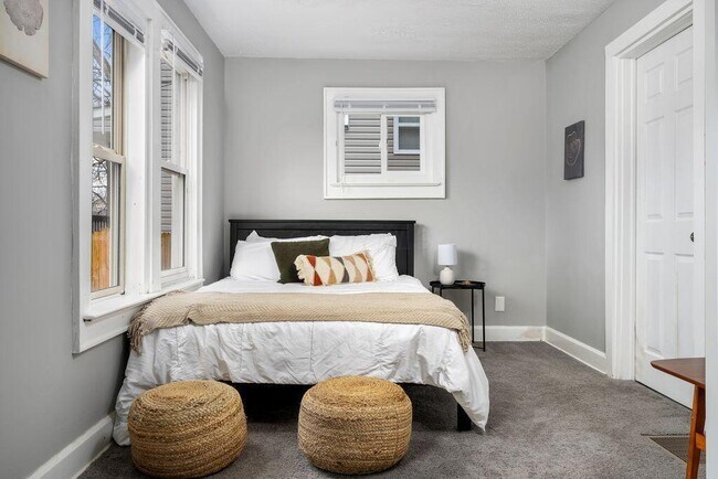 Building Photo - 975 Heyl Ave