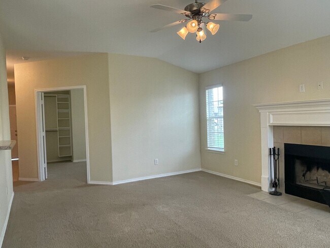 Building Photo - 3 BEDROOM, BELTON ISD