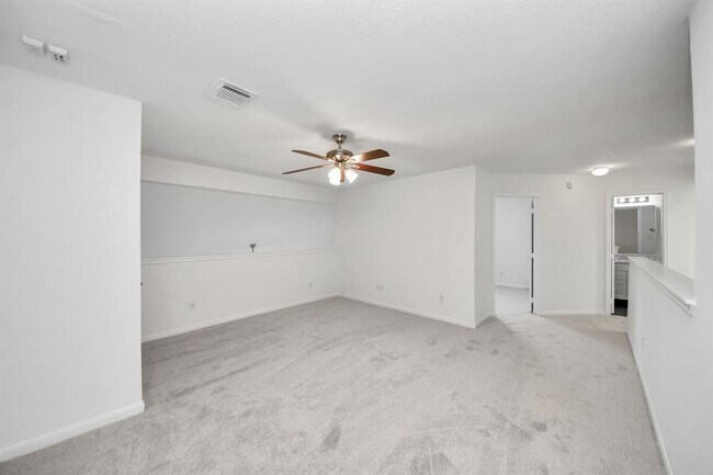 Building Photo - 32310 Archer Park