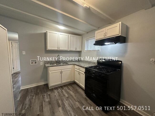 Building Photo - Move-In Special: 1/2 off of First Month's ...