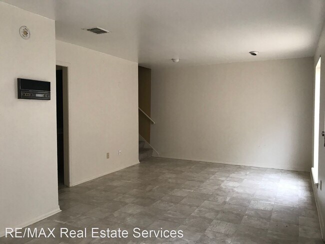 Building Photo - 3 br, 2.5 bath House - 10032 Georgetown