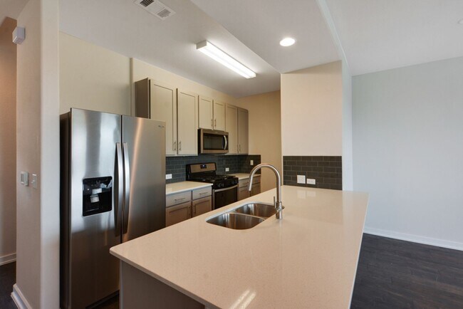 Building Photo - 8913 Parker Ranch Cir