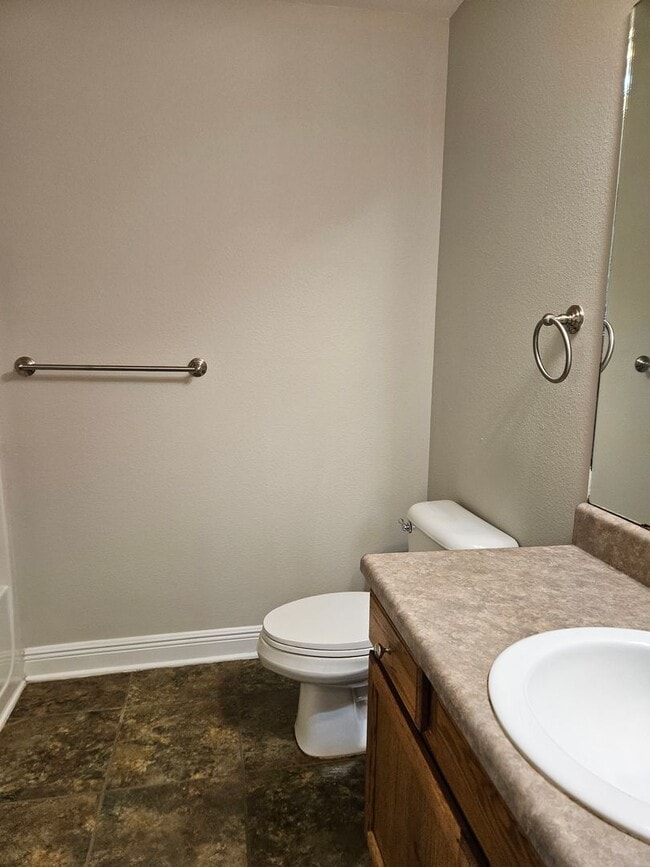 Building Photo - Biloxi 4 bedroom