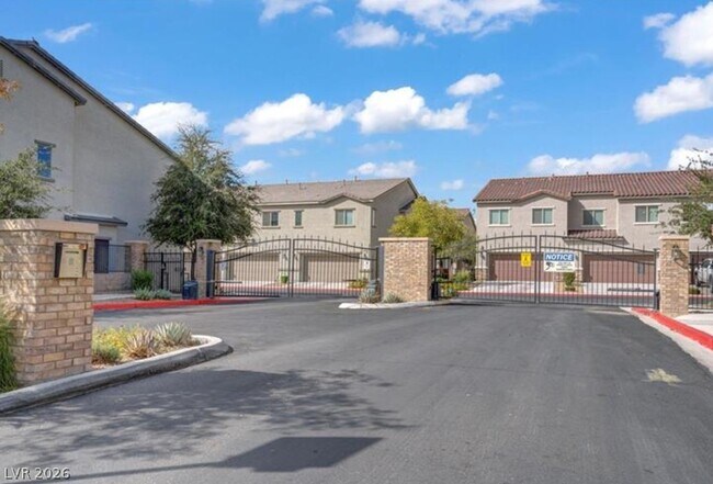 Building Photo - 6510 Silver Estates St