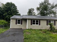 Building Photo - 234A Belview Dr
