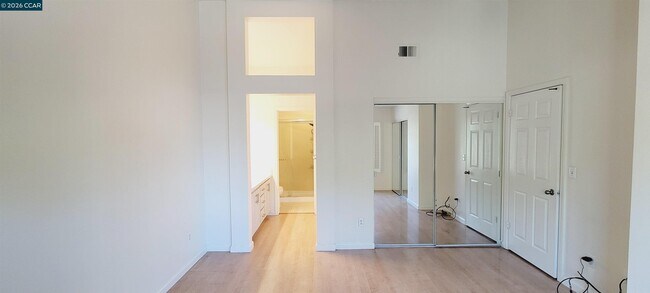 Building Photo - 1102 Brooks Range Landing