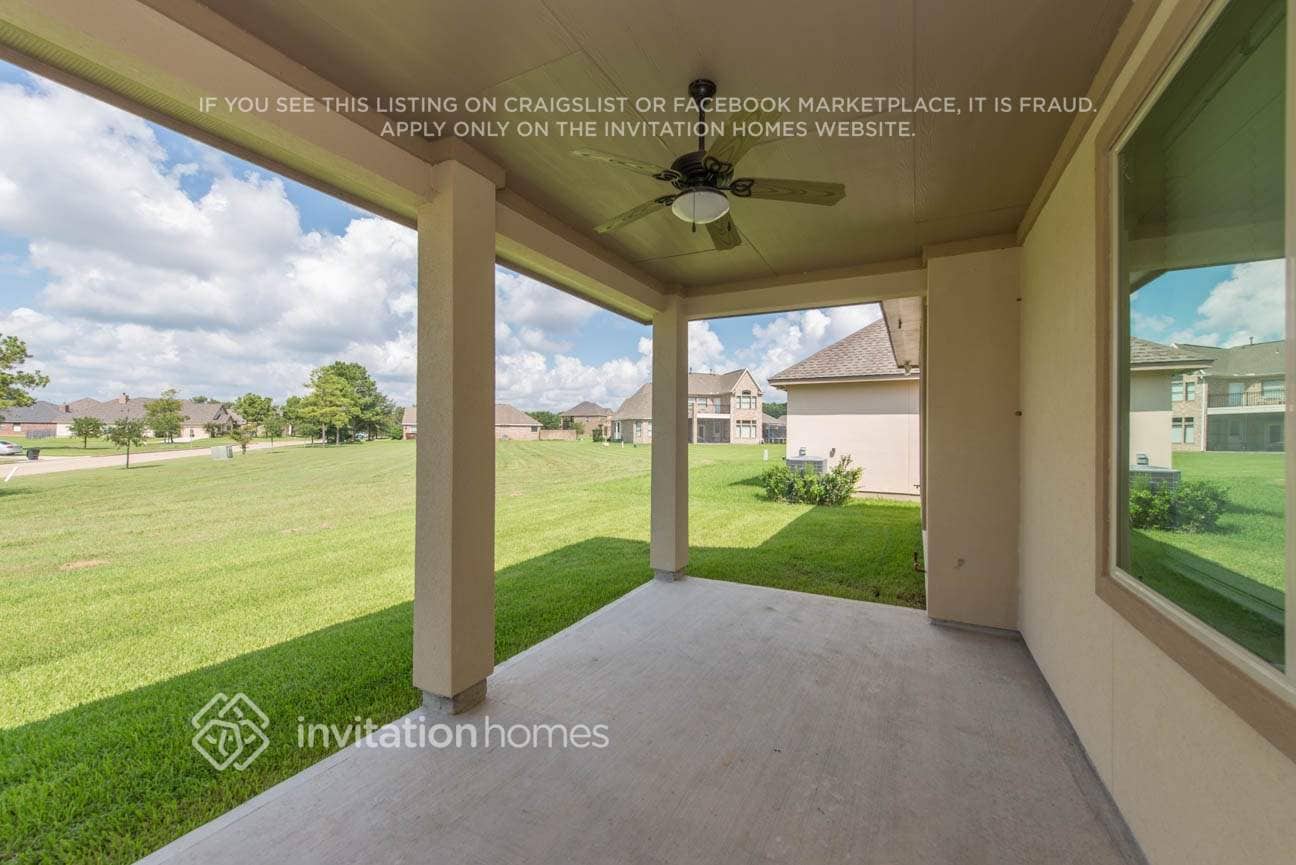 Building Photo - 28 Wyndemere Dr