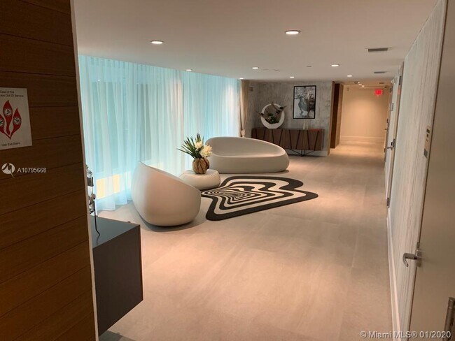 Building Photo - 1150 102nd St