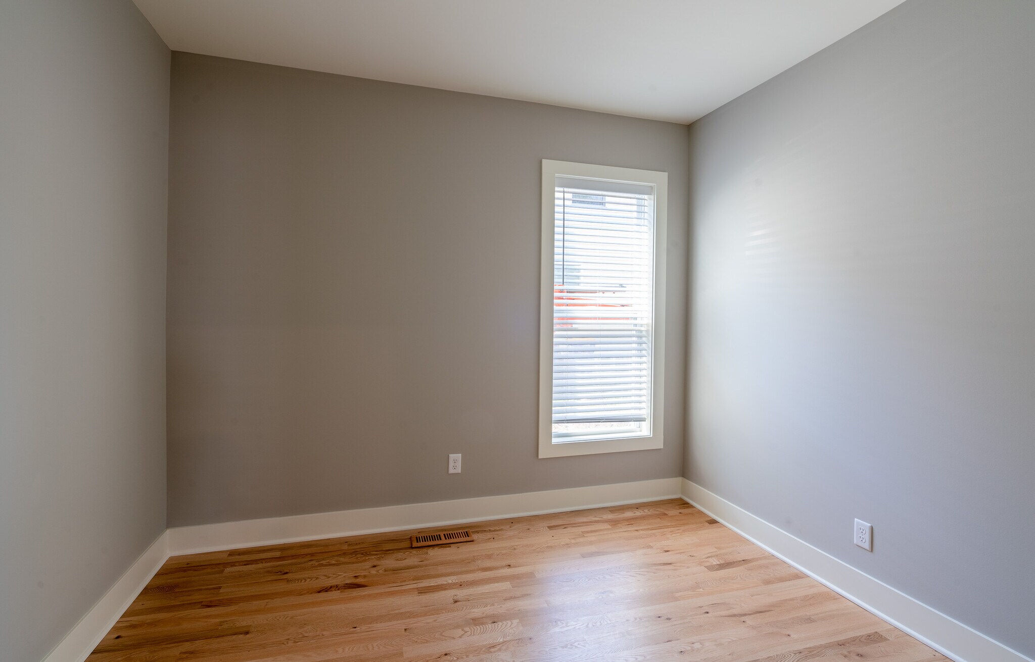 Building Photo - 625 3rd St NW